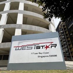 West Star (D22), Factory #612799061